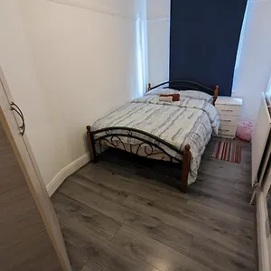 Rahal Hackney Homestay London